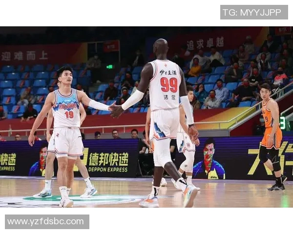 CBA上海队与新疆队赛前全面分析及双方近期状态对比